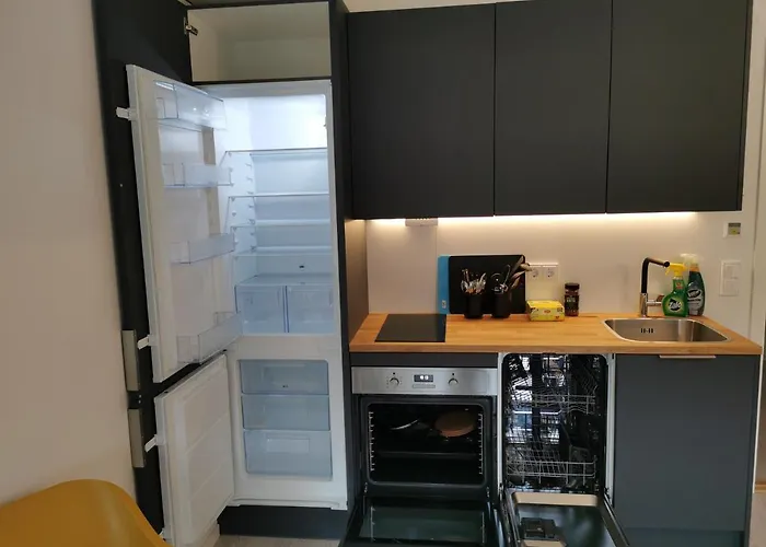 Lofoten Apartment, Vestermyrveien 11 Apartamento Svolvær